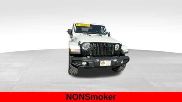Used 2021 Jeep Gladiator Willys image 12