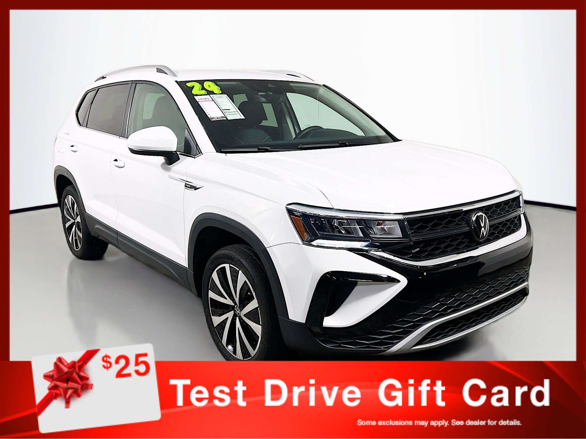 Used 2024 Volkswagen Taos SE image 1