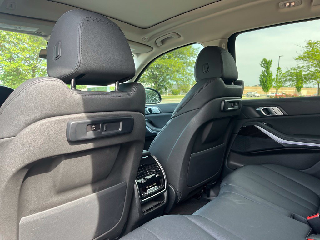 Used 2020 BMW X7 xDrive40i w/ Cold Weather Package AWD/4WD image 24