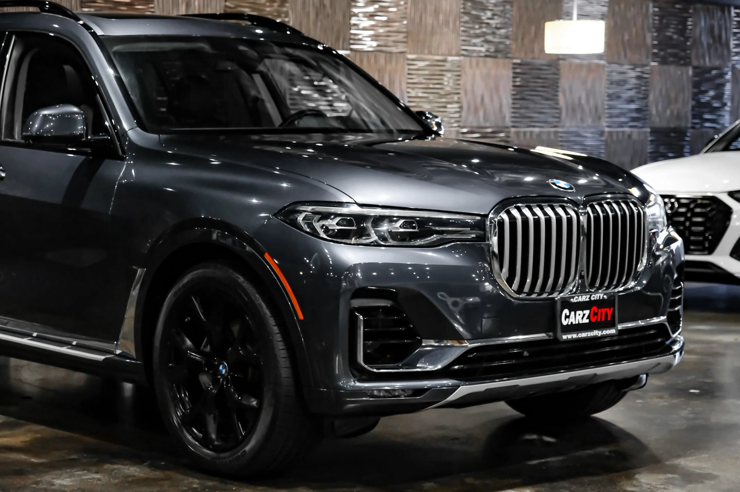 Used 2020 BMW X7 xDrive40i w/ Premium Package AWD/4WD image 7