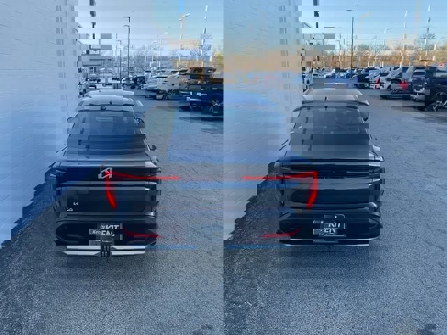 Used 2025 Kia K4 EX image 6