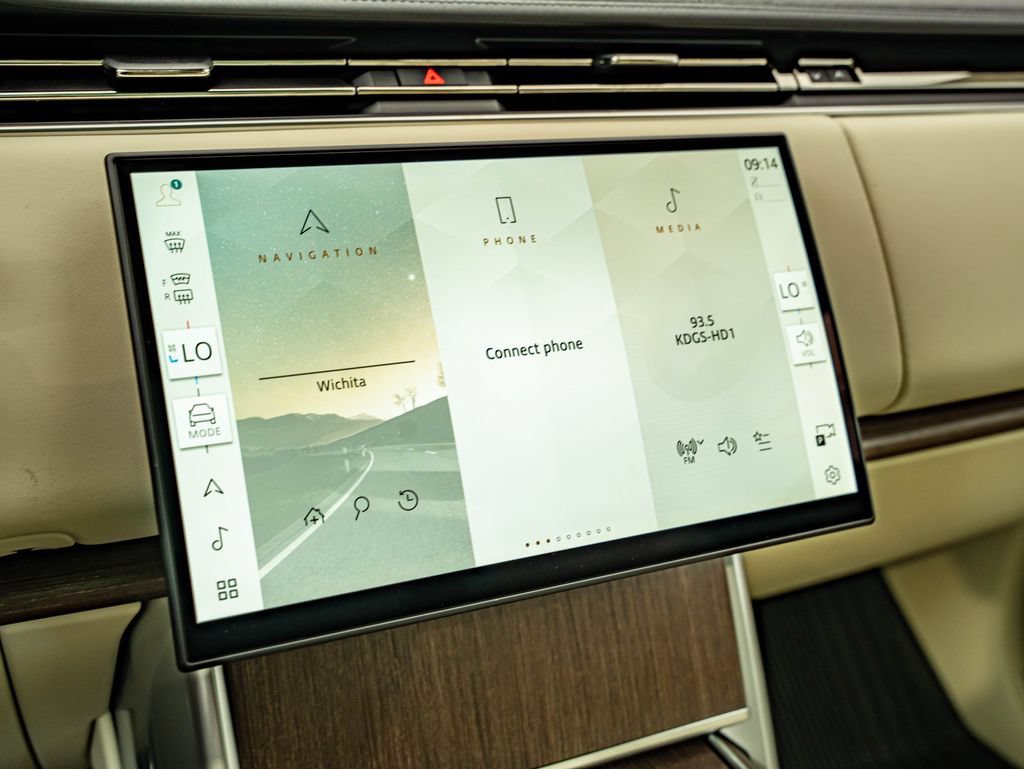 New 2026 Land Rover Range Rover SE AWD/4WD image 25