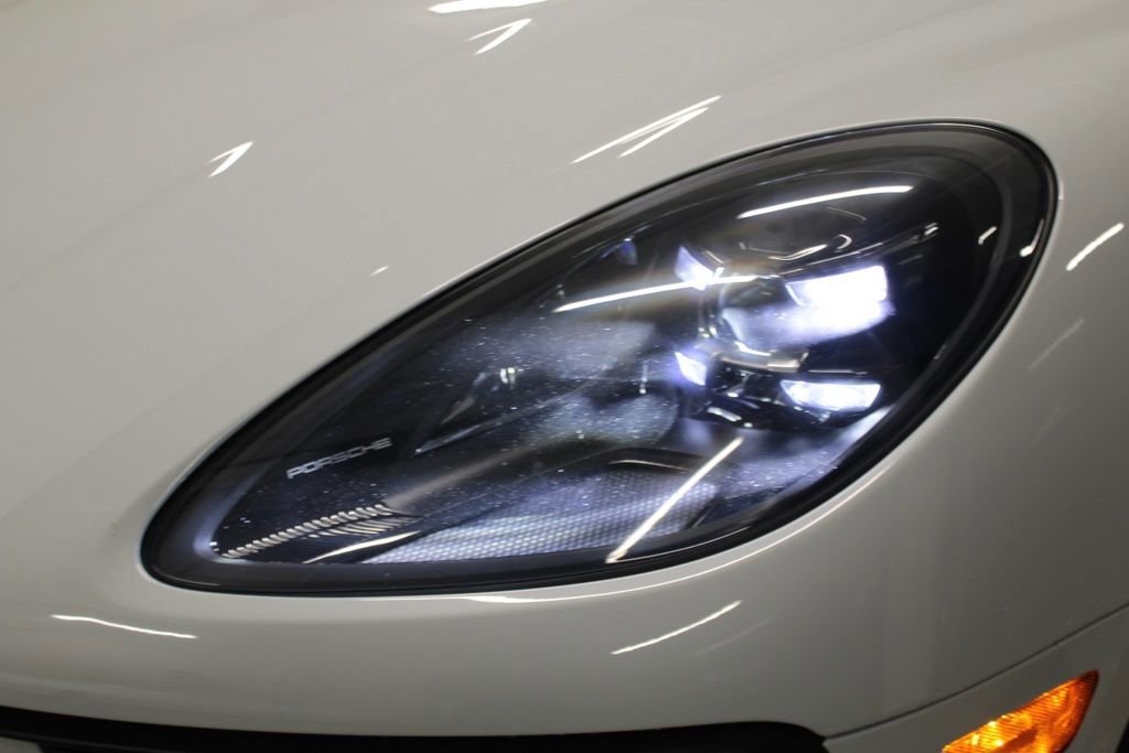 Used 2020 Porsche Macan GTS image 12