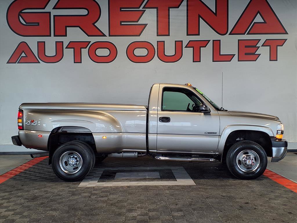Used 2002 Chevrolet Silverado 3500 LS image 1