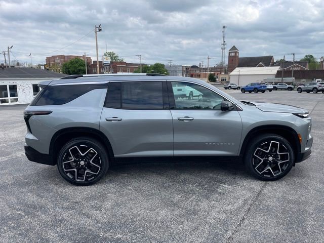 Used 2025 Chevrolet Traverse High Country image 4