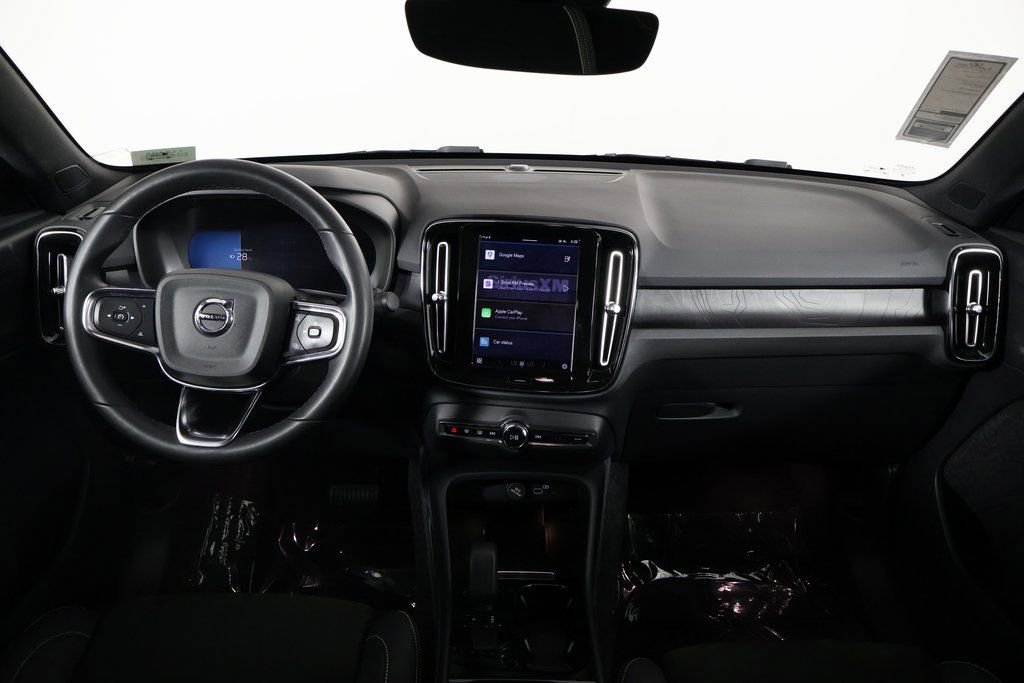 Used 2023 Volvo C40 P8 Recharge Plus image 8