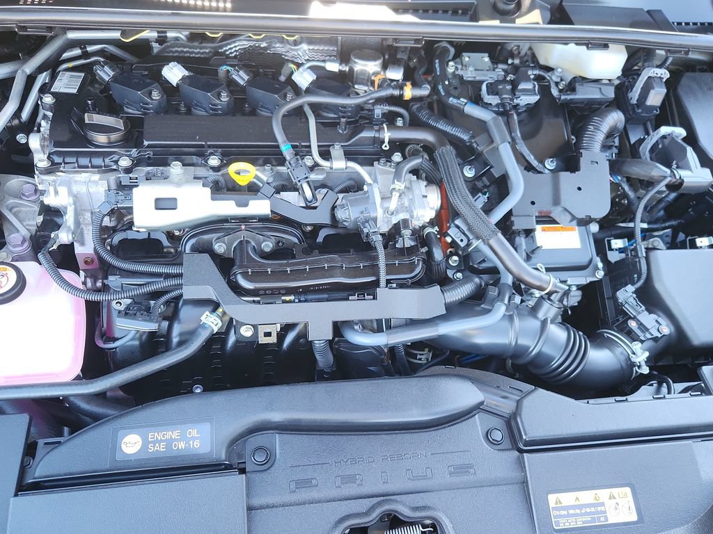 Used 2024 Toyota Prius Prime Premium FWD image 17