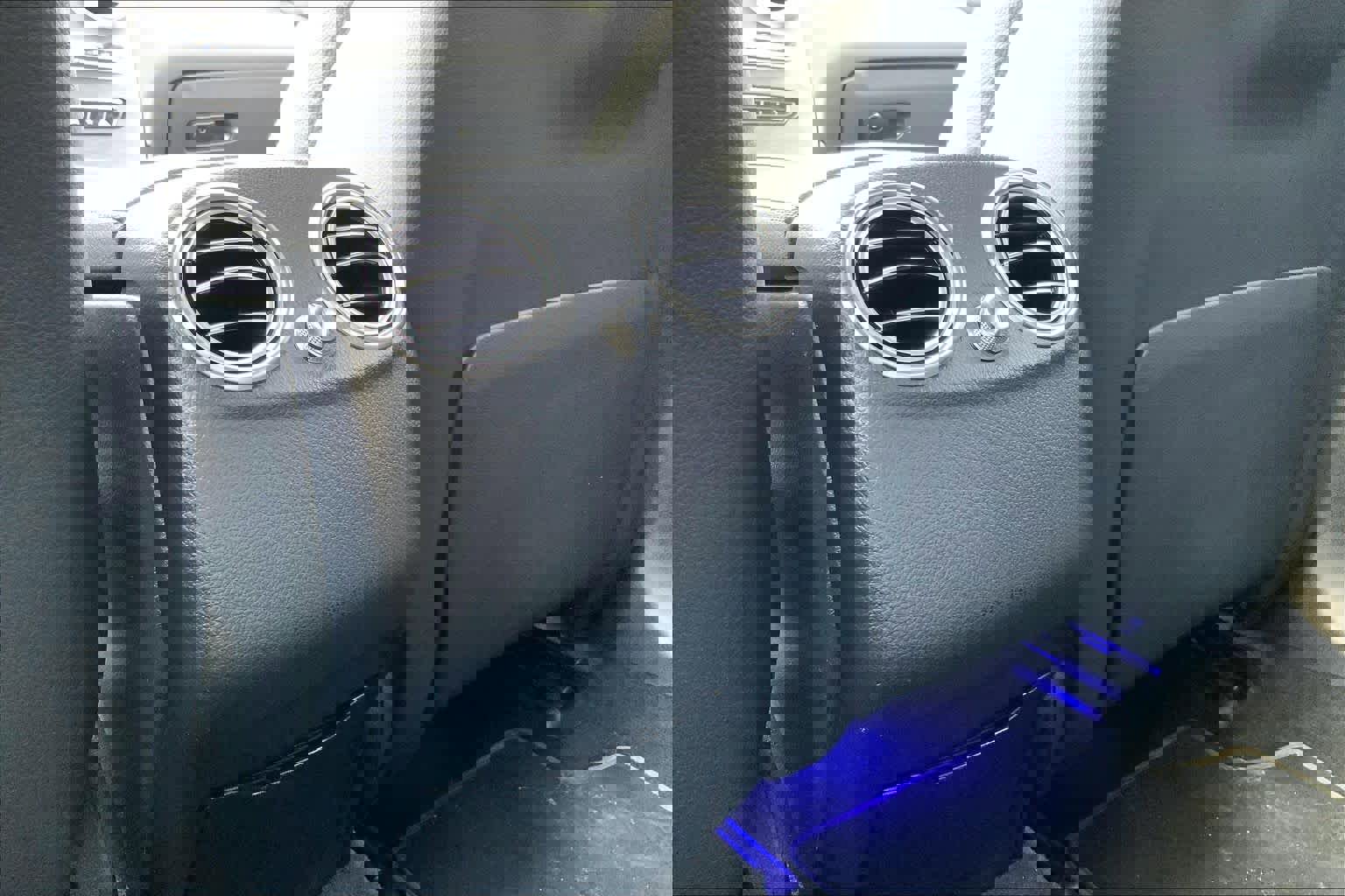 Certified 2023 Mercedes-Benz GLC 300 GLC 300 image 35