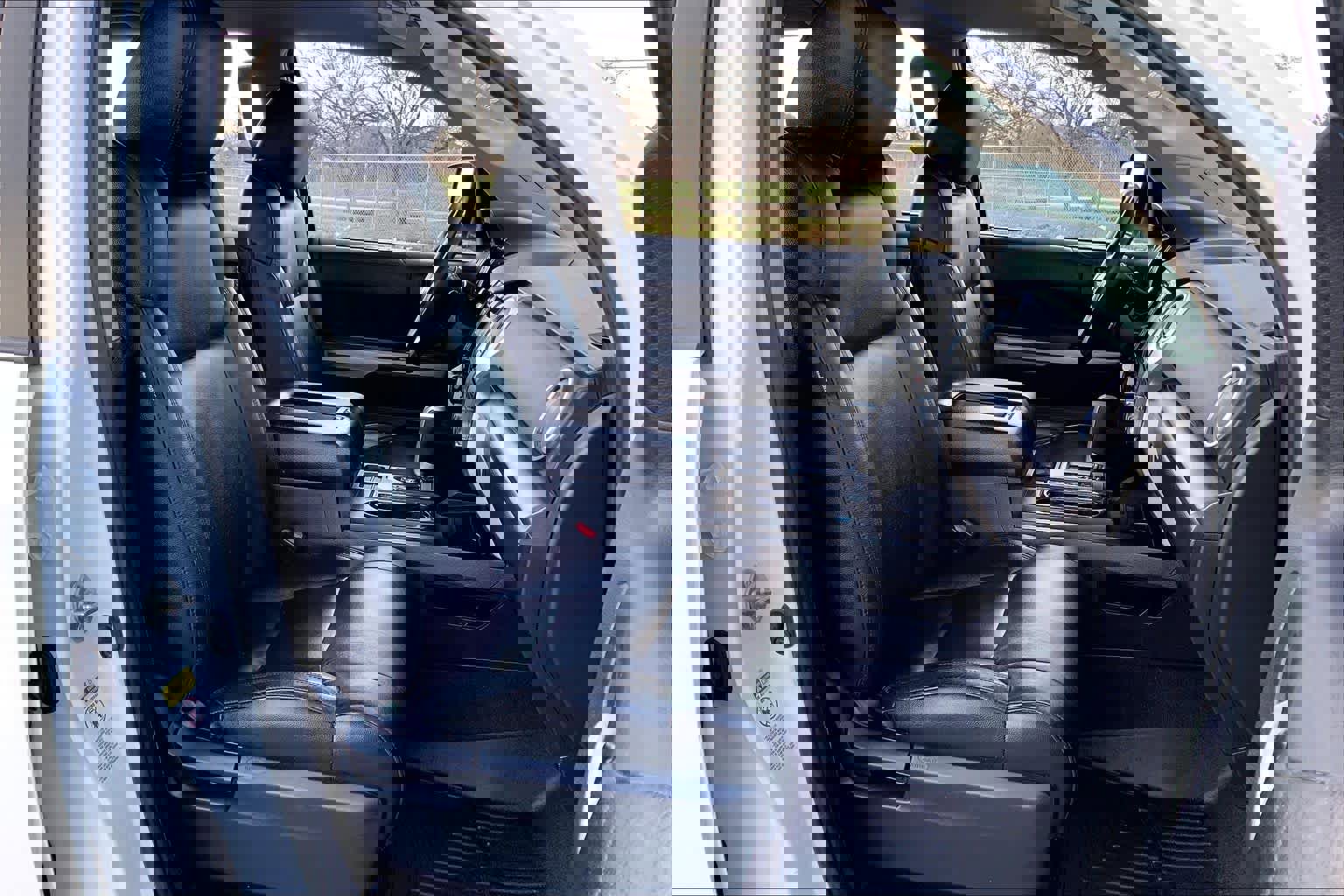 Used 2015 Toyota Tundra SR5 w/ SR5 Upgrade Package image 8