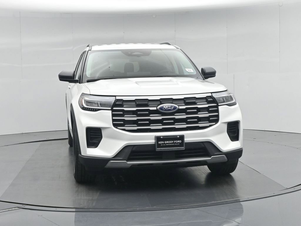 New 2026 Ford Explorer Active RWD image 24