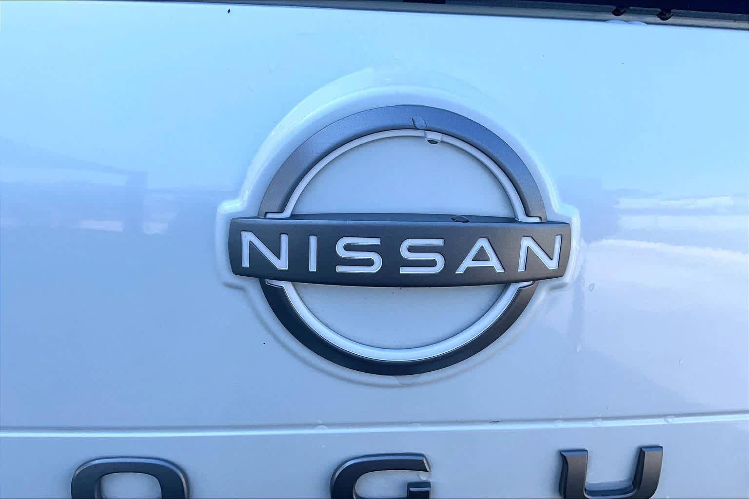 Certified 2025 Nissan Rogue Platinum AWD/4WD image 31