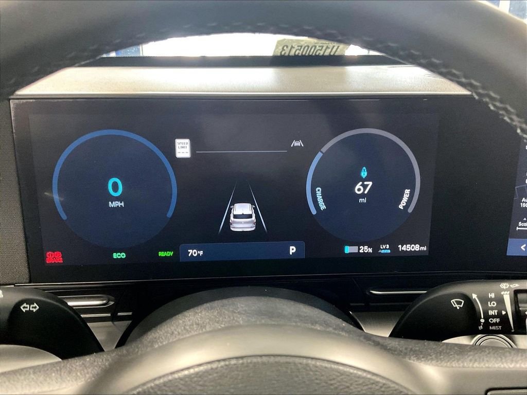 Used 2024 Hyundai Kona Limited FWD image 24
