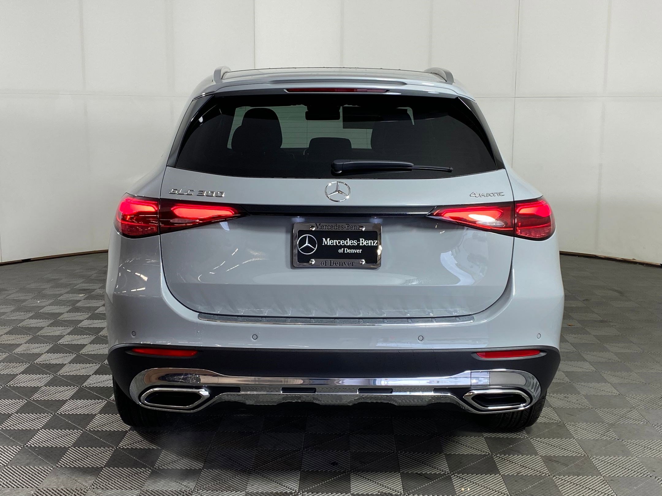 Used 2026 Mercedes-Benz GLC 300 4MATIC image 9