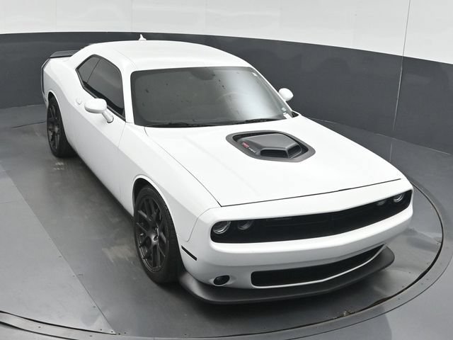 Used 2016 Dodge Challenger R/T Scat Pack RWD image 44