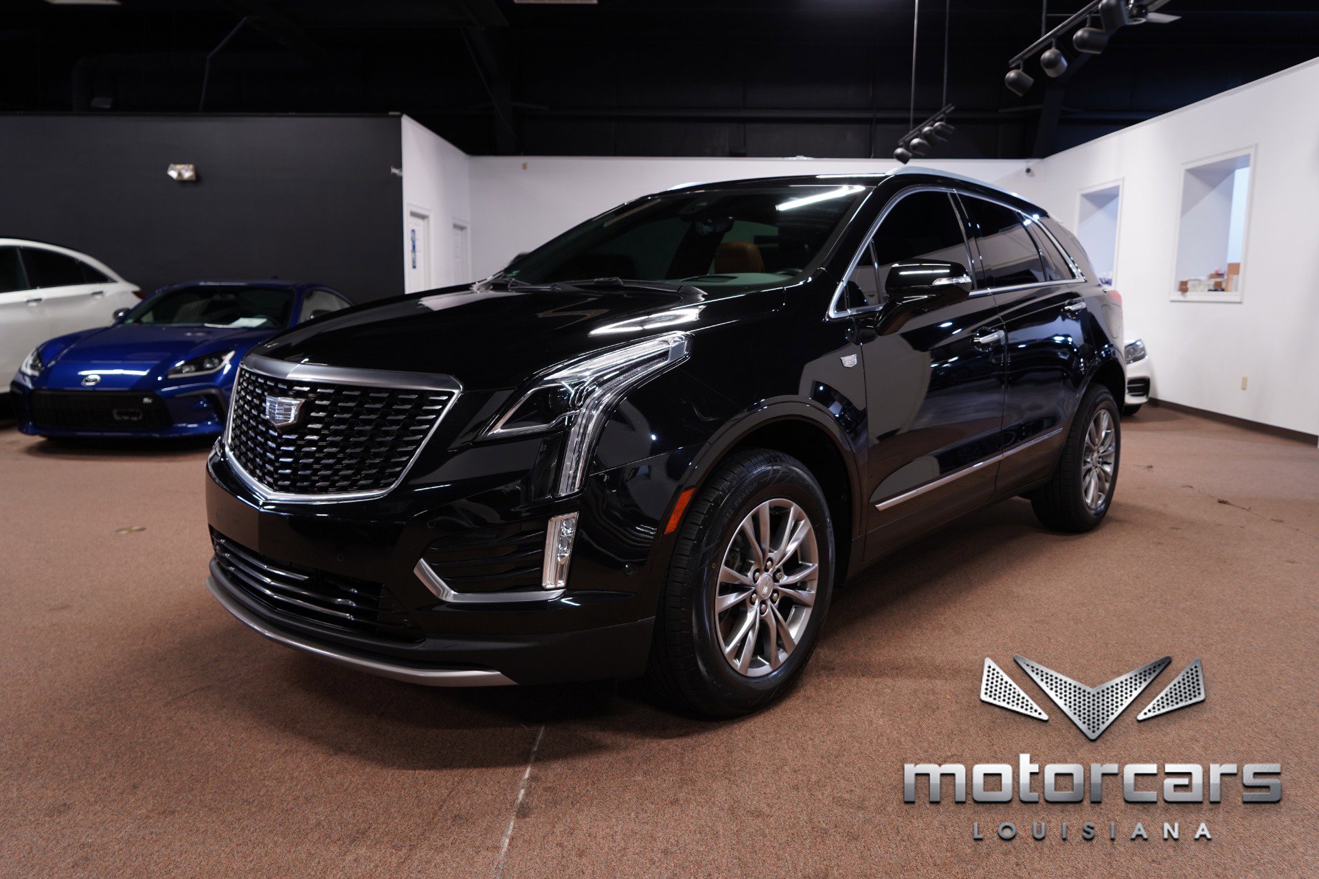 Used 2021 Cadillac XT5 Premium Luxury image 3