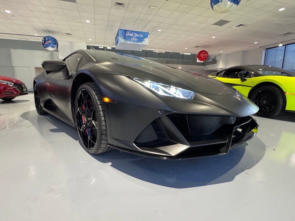 Used 2020 Lamborghini Huracan EVO image 7
