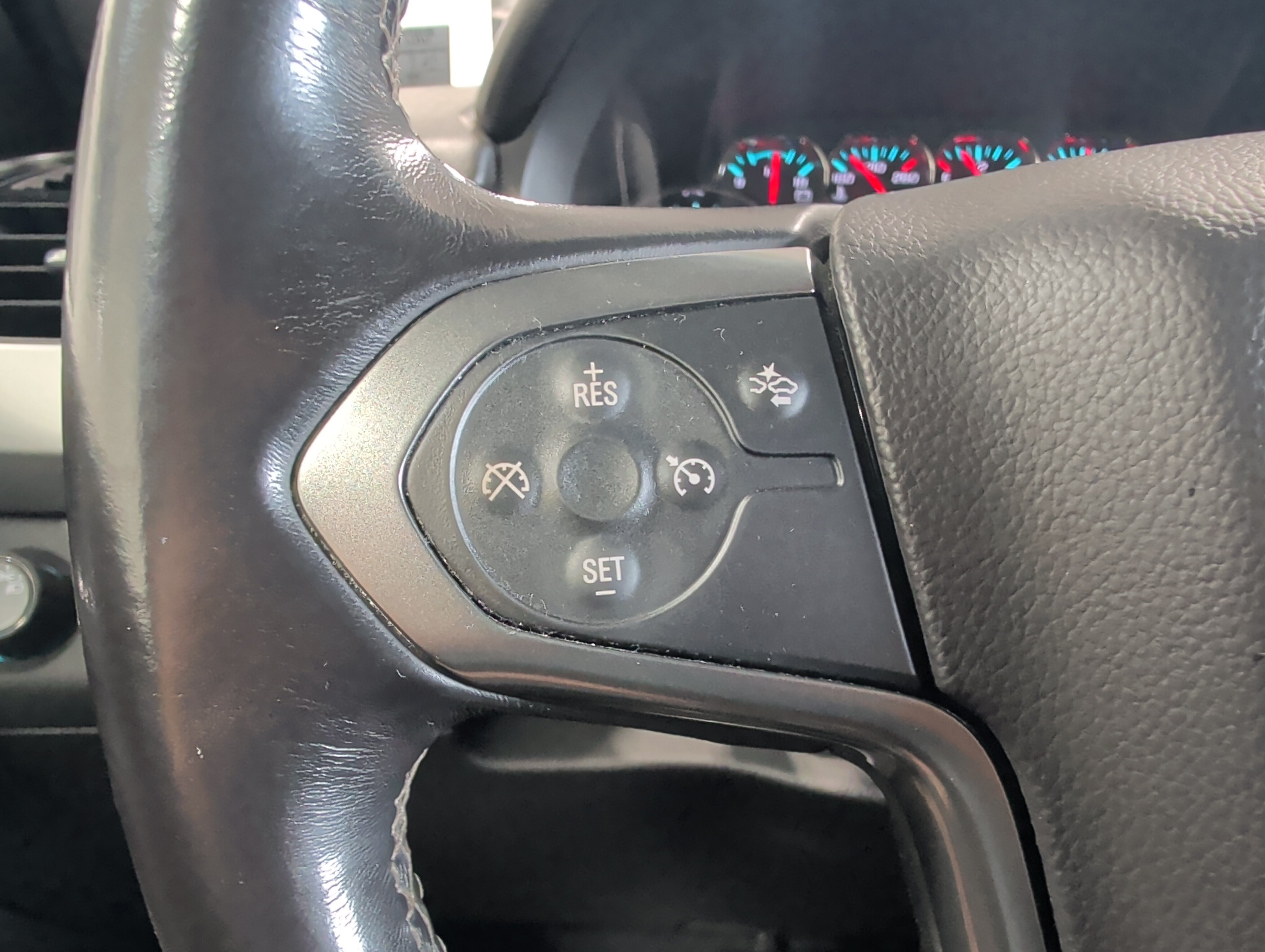 Used 2020 Chevrolet Tahoe LT AWD/4WD image 24