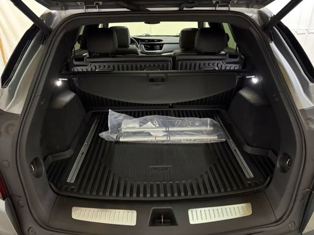 Used 2024 Cadillac XT5 Premium Luxury w/ LPO, Floor Liner Package AWD/4WD image 12