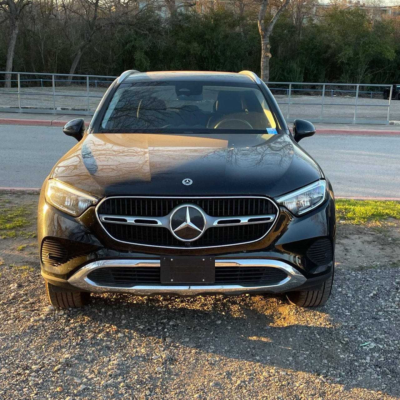 Used 2024 Mercedes-Benz GLC 300 image 2