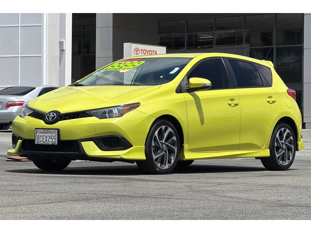 Used 2018 Toyota Corolla iM w/ All-Weather Mat Package FWD image 8