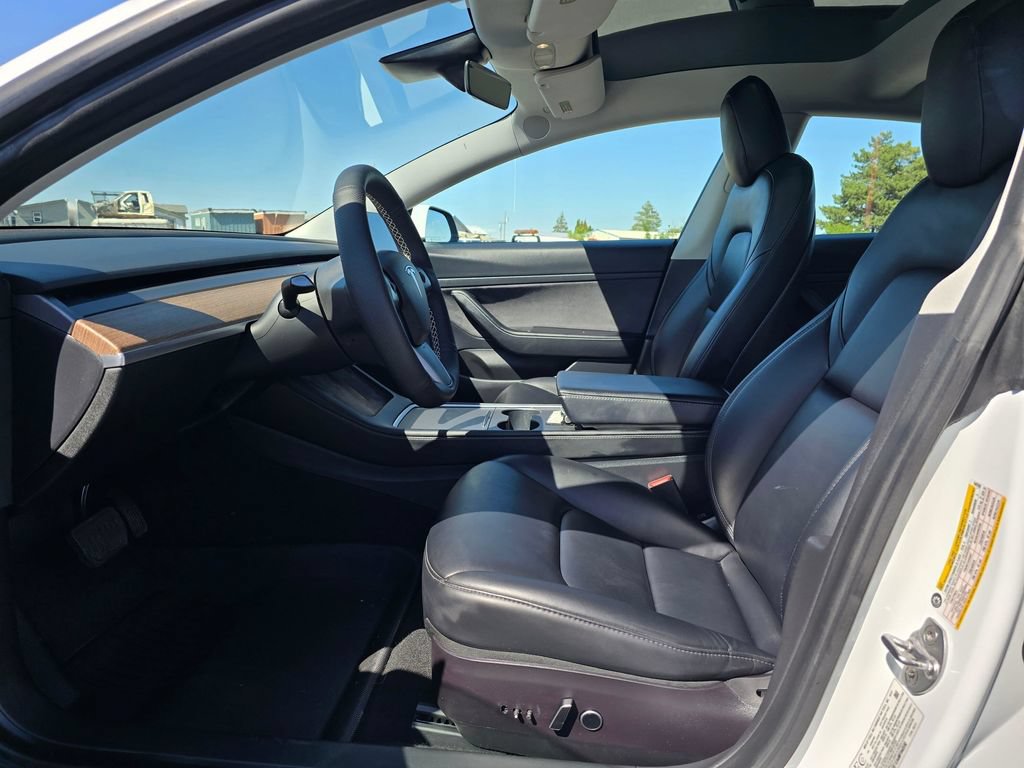 Used 2021 Tesla Model 3 Standard Range Plus RWD image 12