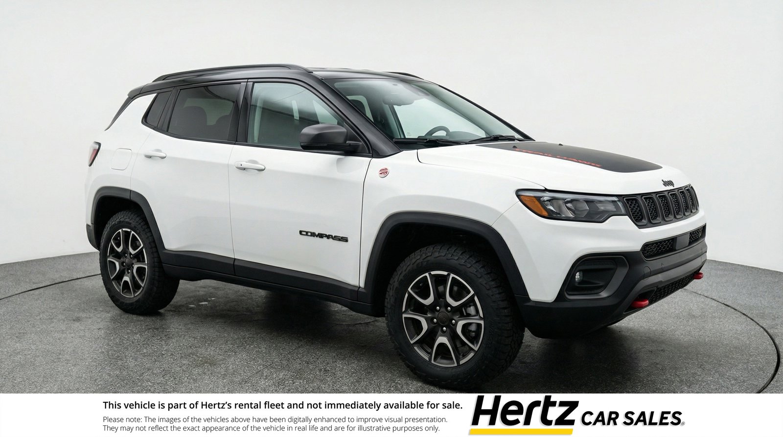 Used 2025 Jeep Compass Trailhawk image 1