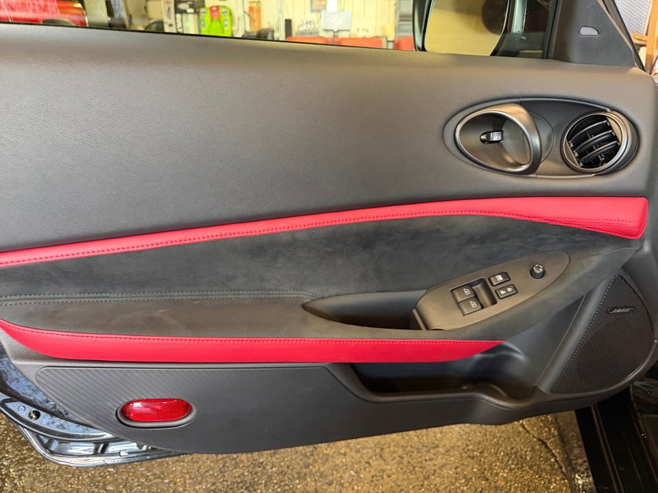 Used 2024 Nissan Z Performance w/ Floor Mat Package image 36