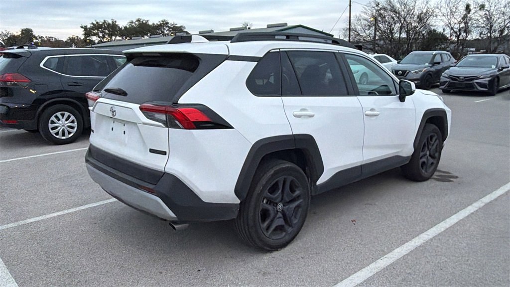 Used 2024 Toyota RAV4 Adventure image 7
