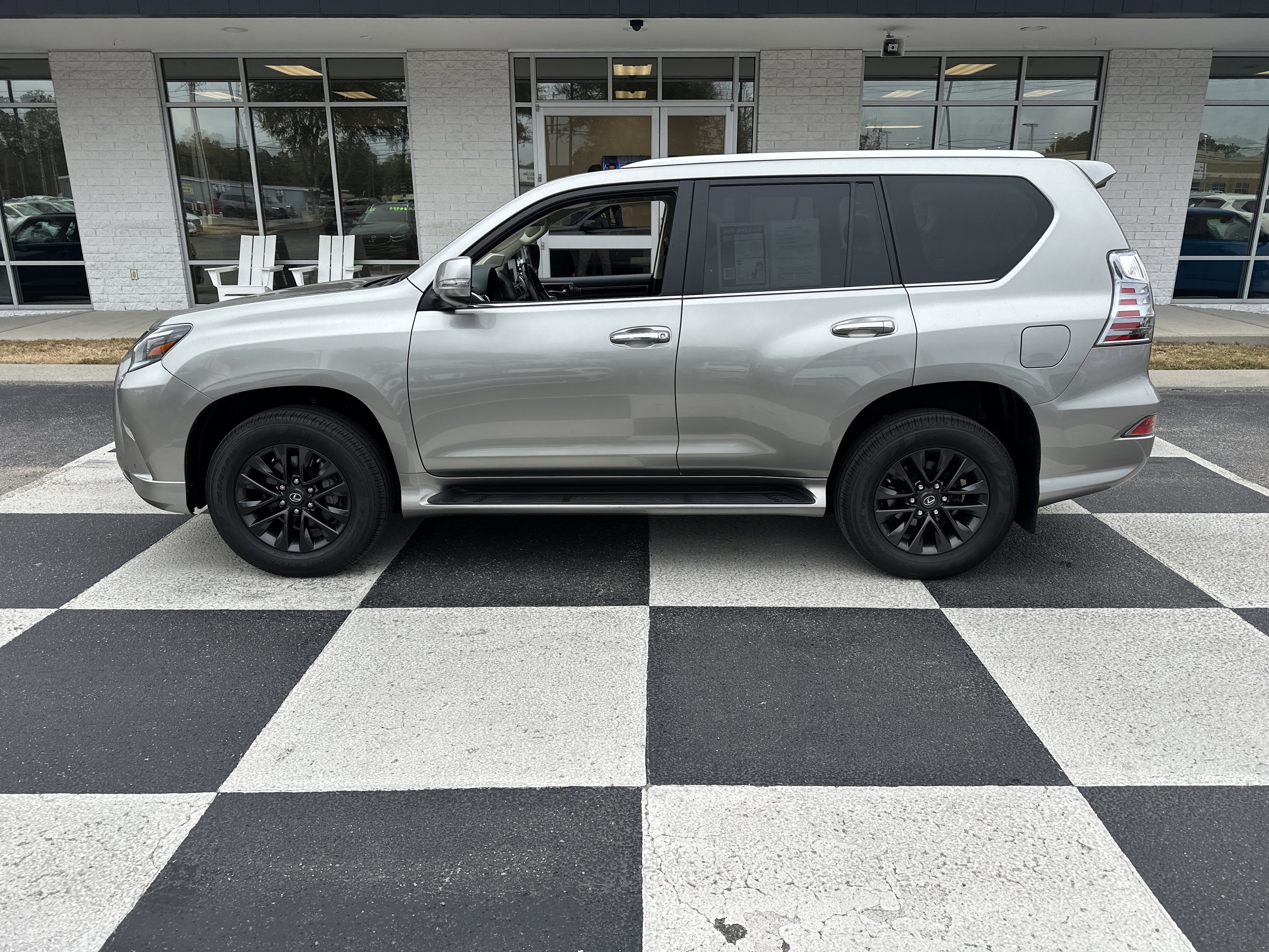 Used 2023 Lexus GX 460 Premium image 1