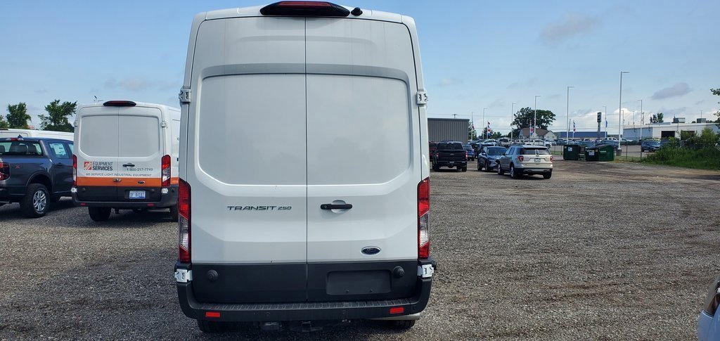 New 2024 Ford Transit 250 148 High Roof image 4