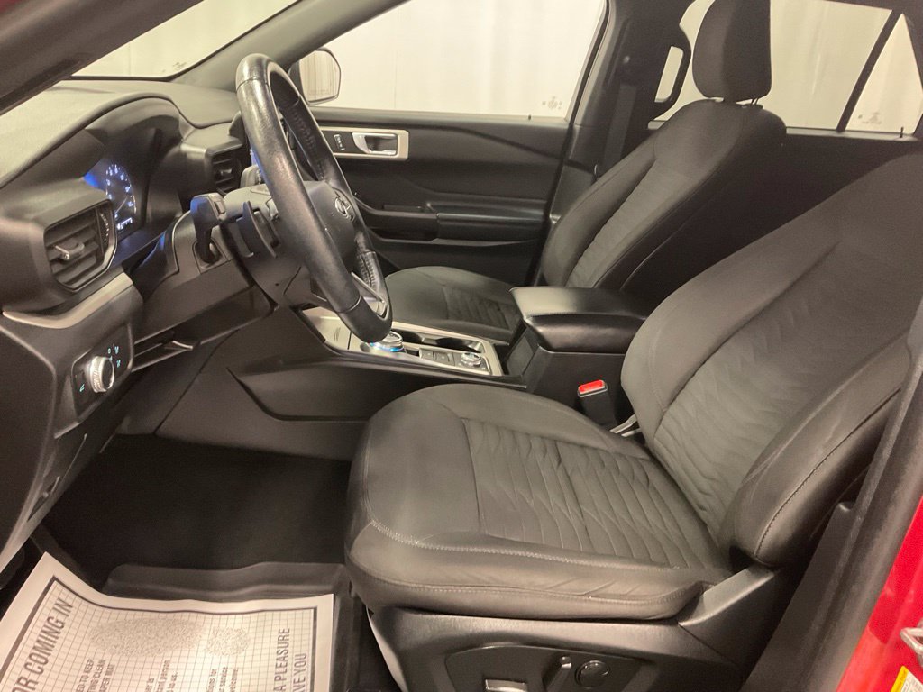Used 2020 Ford Explorer XLT w/ Comfort Package AWD/4WD image 7