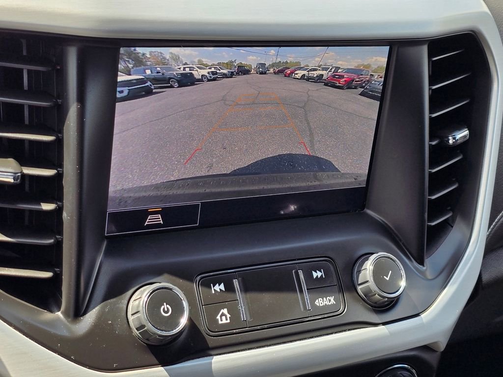 Used 2023 GMC Acadia SLT AWD/4WD image 5