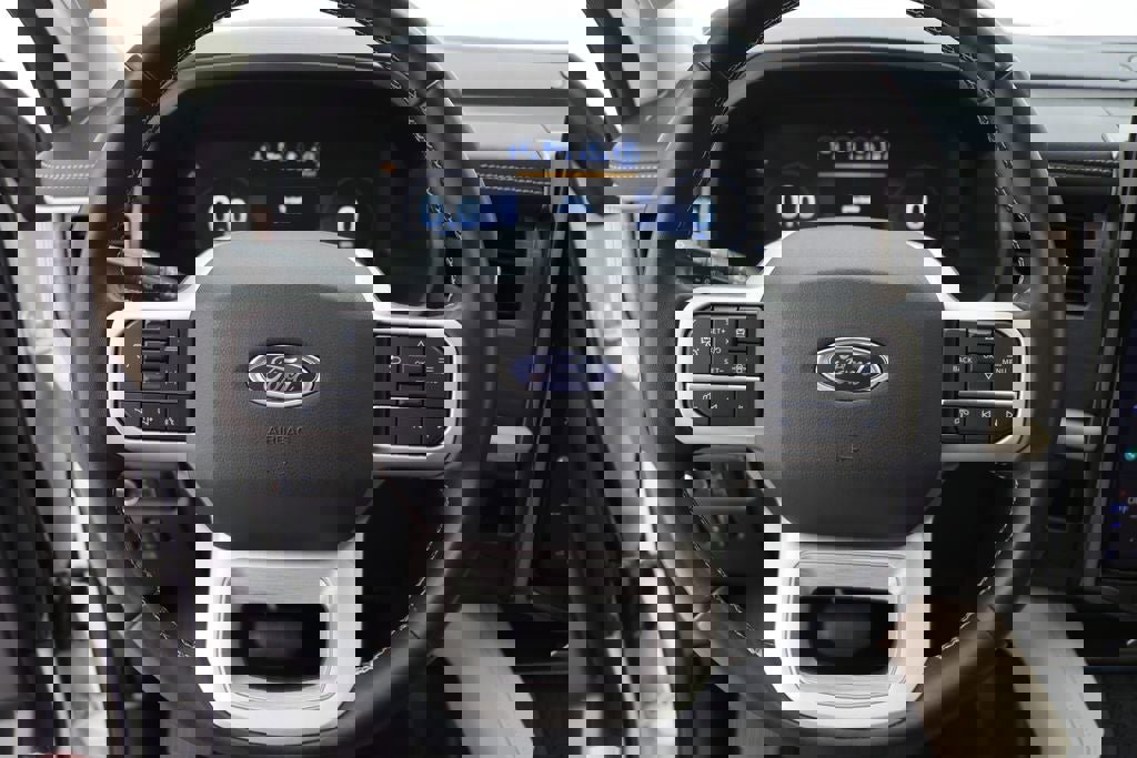 Used 2022 Ford Expedition Limited image 21