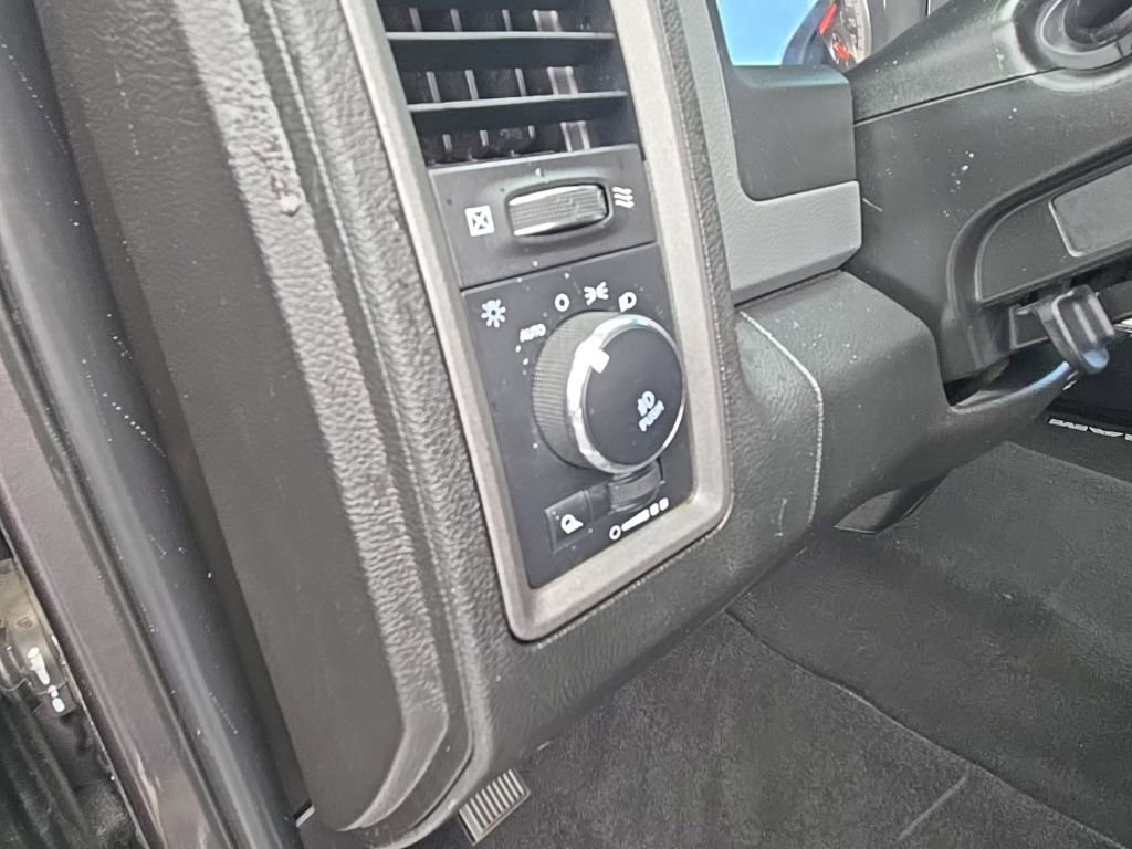 Used 2019 RAM 1500 Express w/ Express Value Package image 19