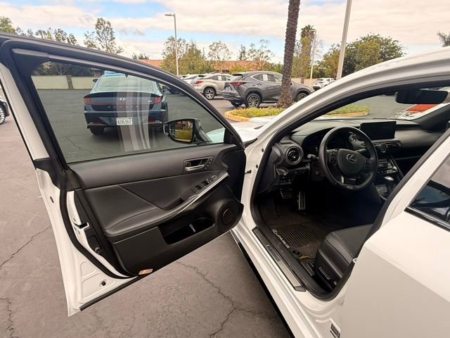 Used 2023 Lexus IS 500 RWD image 9