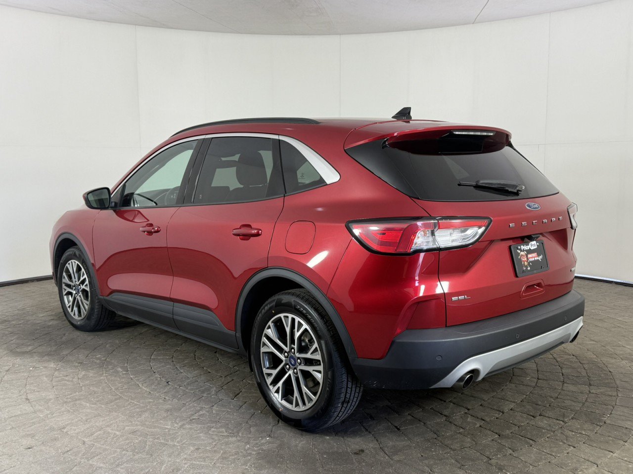 Used 2020 Ford Escape SEL FWD image 5