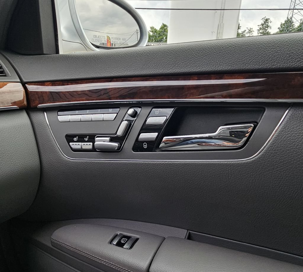 Used 2007 Mercedes-Benz S 550 image 18
