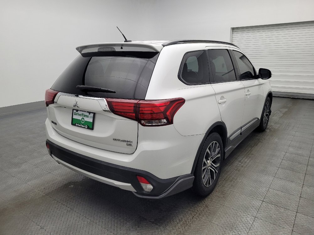 Used 2016 Mitsubishi Outlander SEL image 9
