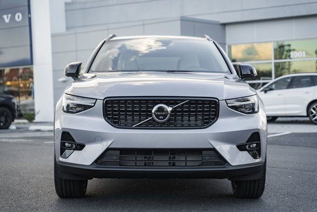 New 2026 Volvo XC40 B4 Plus w/ Protection Package Premier image 2