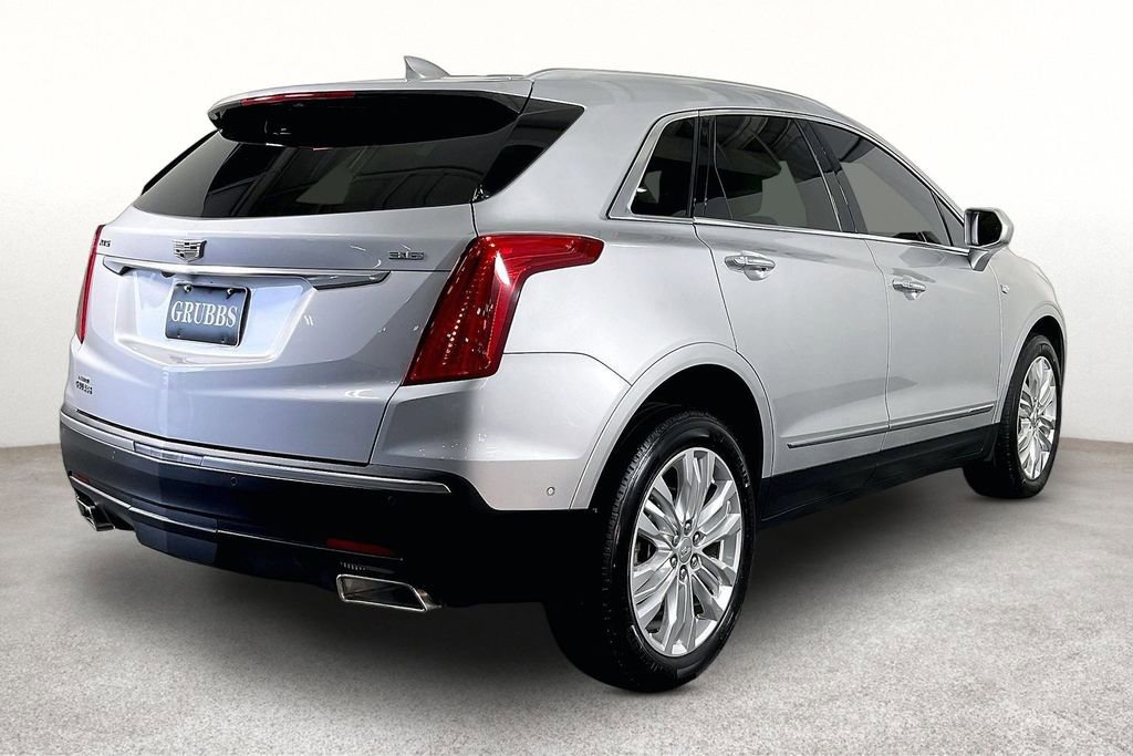 Used 2018 Cadillac XT5 Premium Luxury w/ Driver Assist Package AWD/4WD image 2