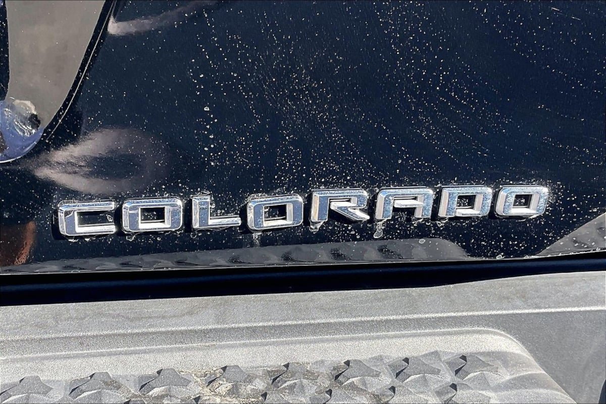 Used 2023 Chevrolet Colorado W/T RWD image 8