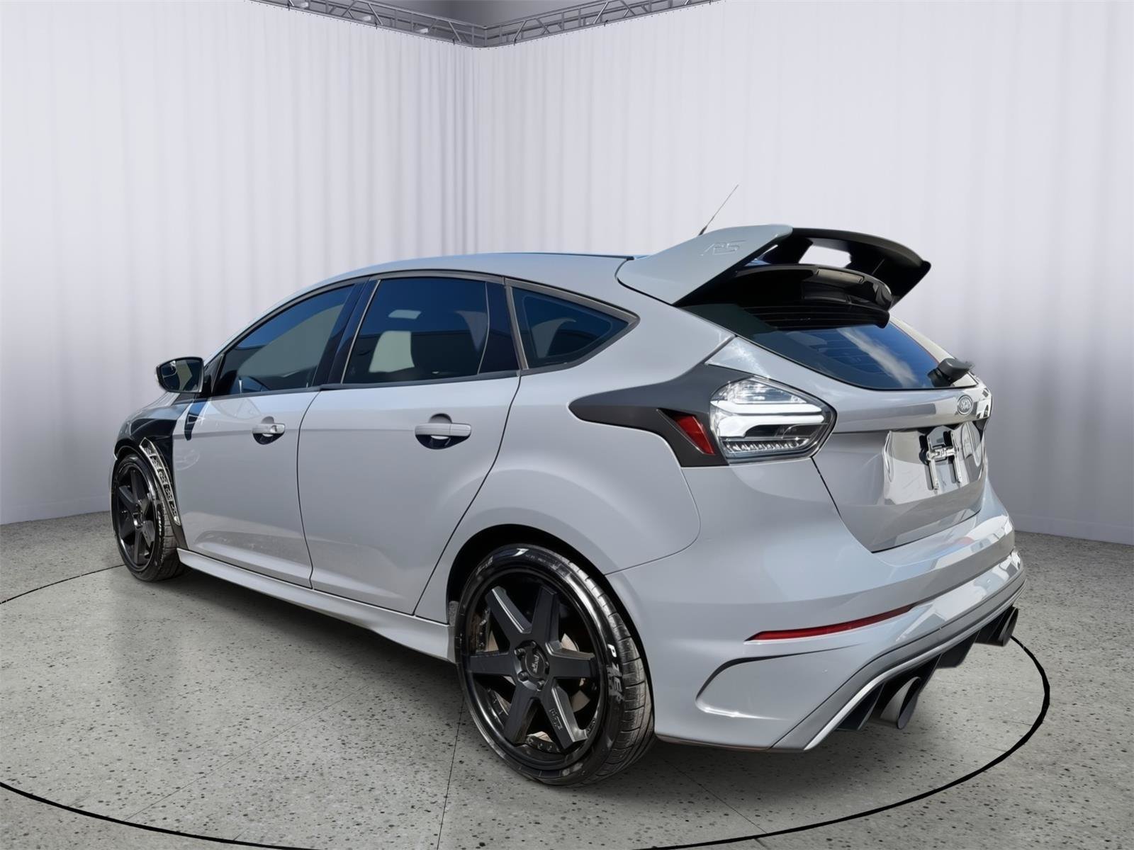Used 2016 Ford Focus RS AWD/4WD image 10
