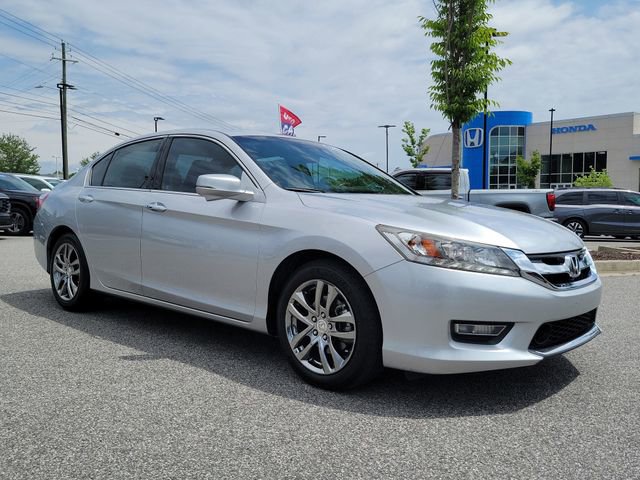 Used 2013 Honda Accord Touring image 3