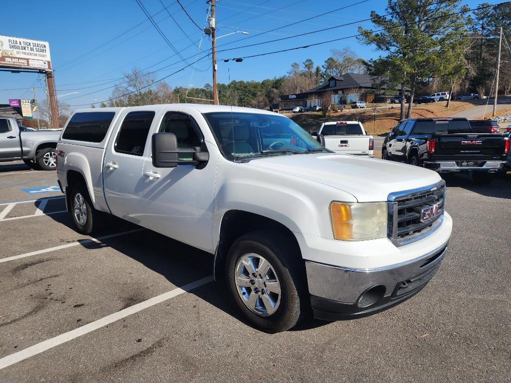 Used 2009 GMC Sierra 1500 SLT w/ Suspension Package, Off-Road image 7