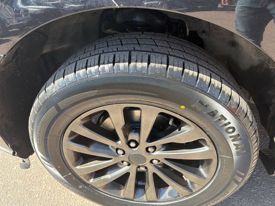 Used 2019 Ford Expedition Max Limited AWD/4WD image 24