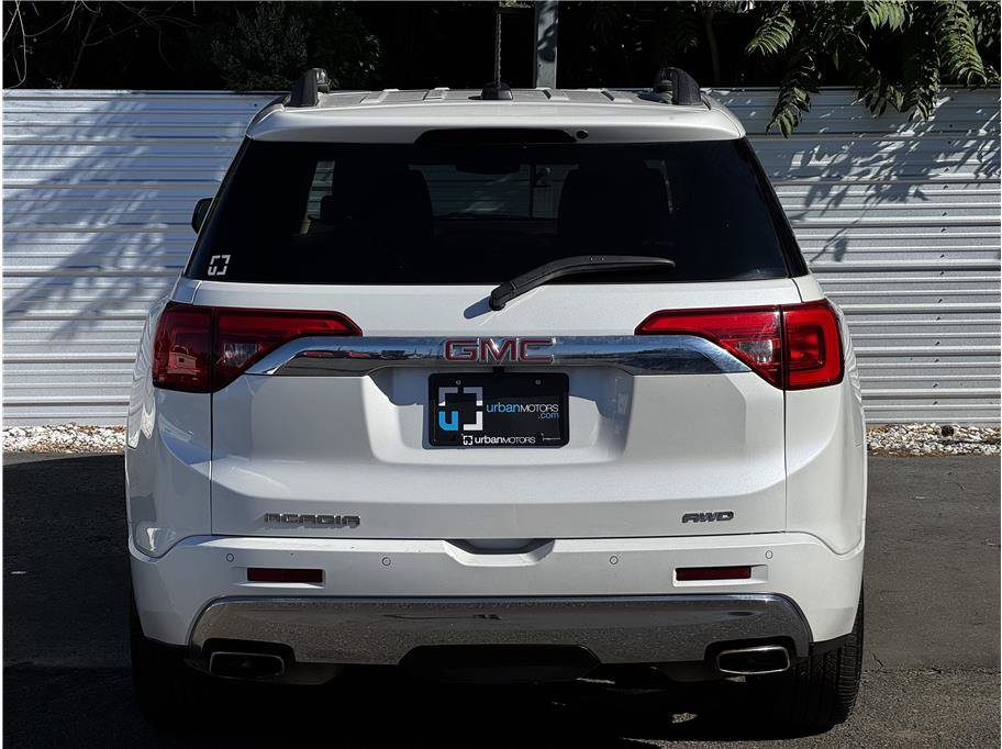 Used 2018 GMC Acadia Denali w/ Technology Package AWD/4WD image 11
