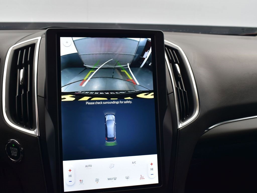 Used 2024 Ford Edge Titanium image 14