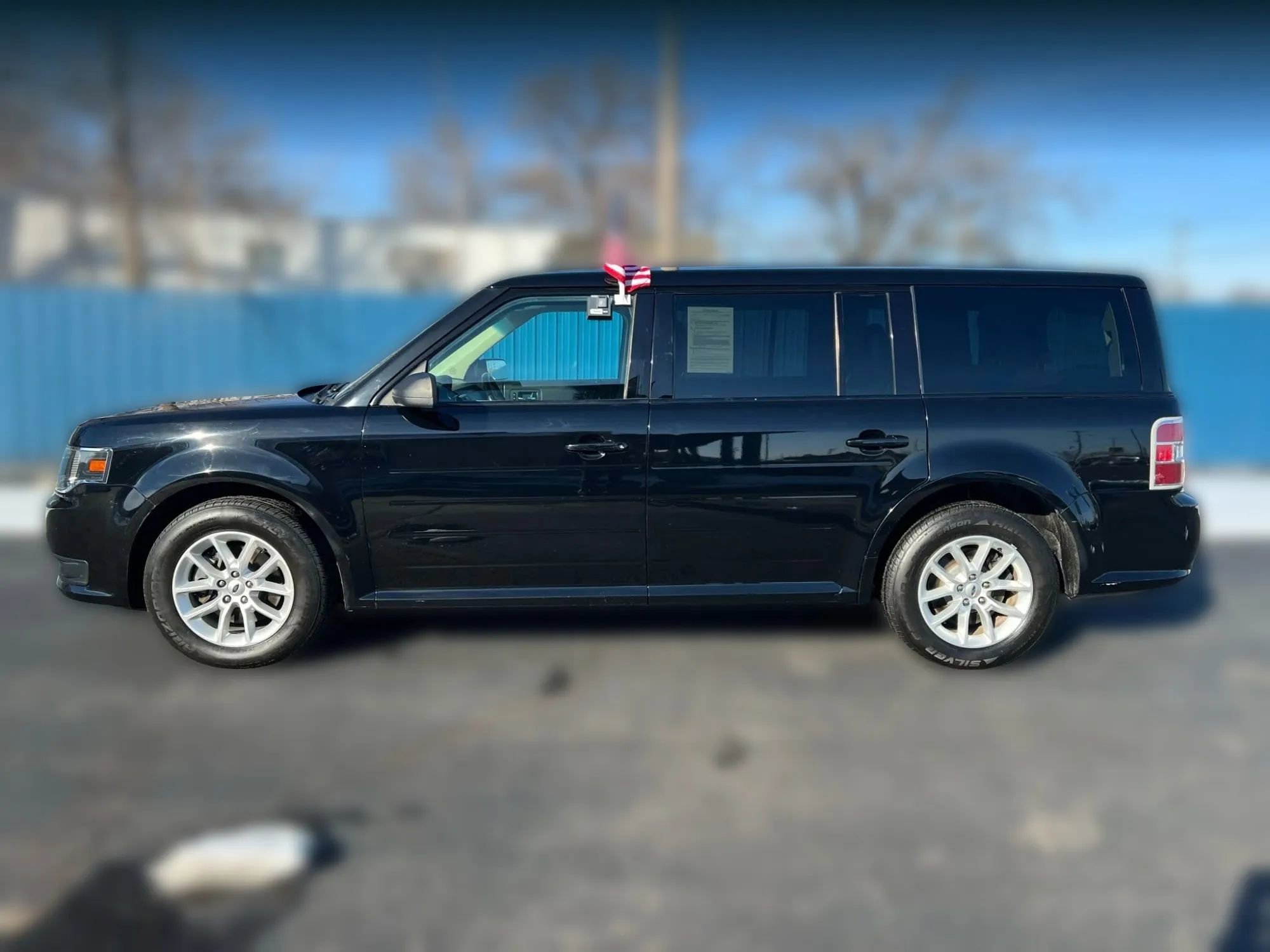 Used 2018 Ford Flex SE image 4
