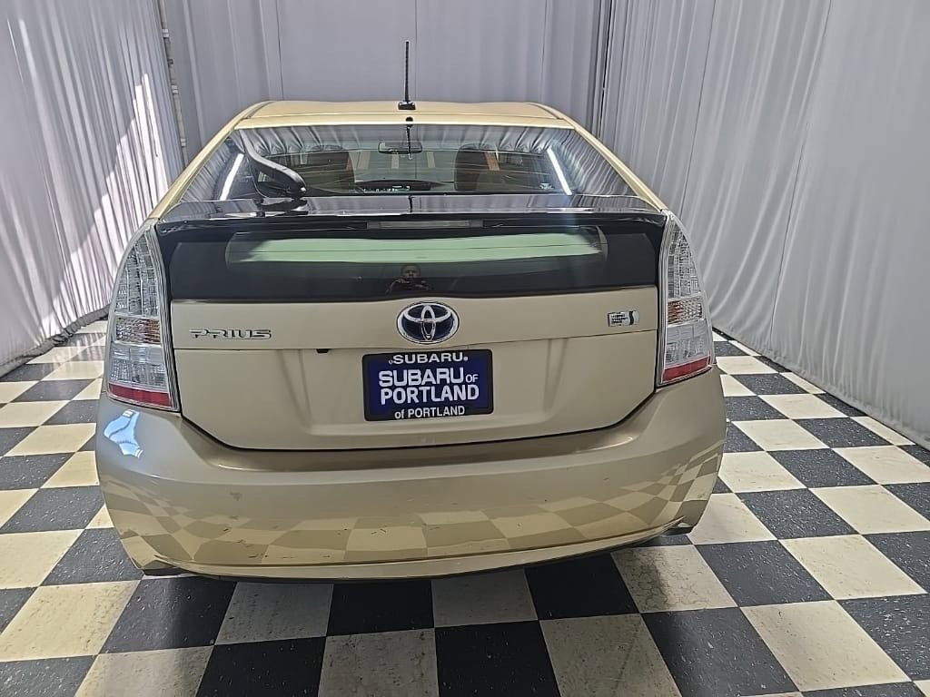 Used 2011 Toyota Prius Five w/ Navigation Pkg FWD image 4