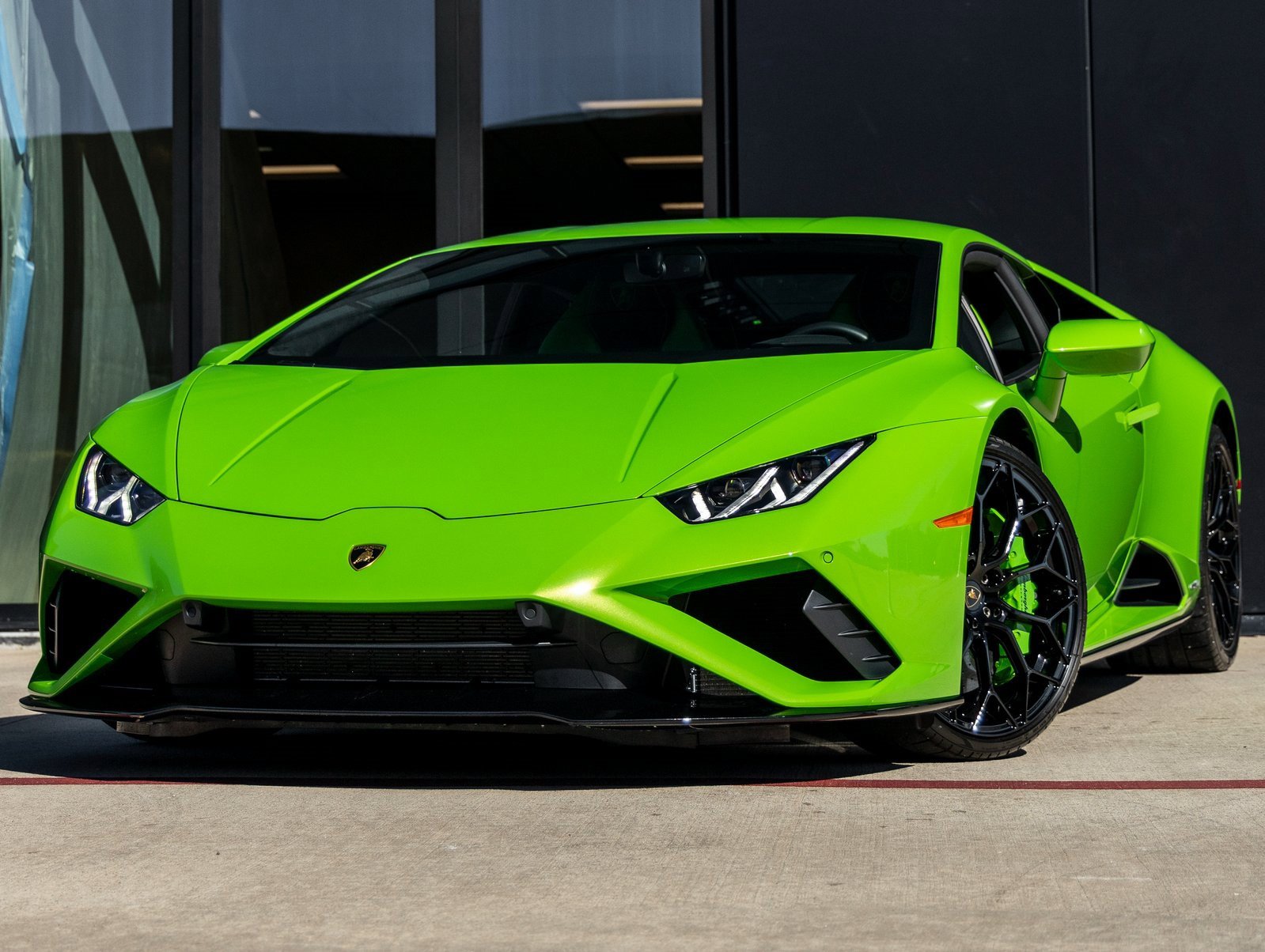 Used 2023 Lamborghini Huracan EVO image 1